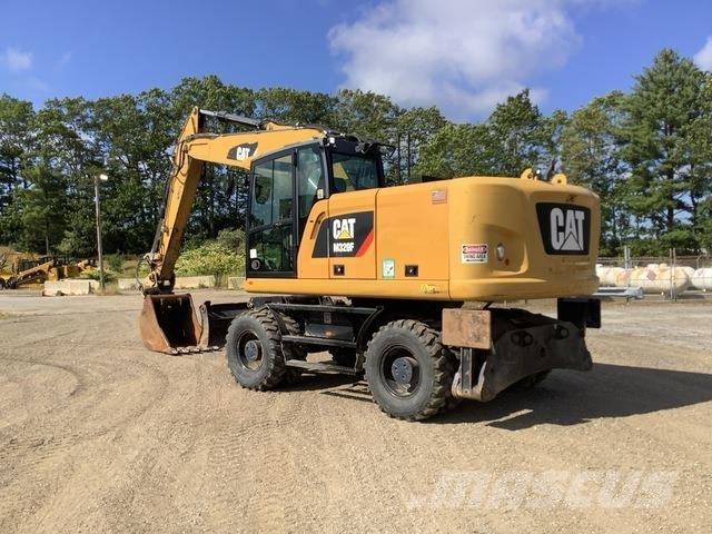 CAT M320F حفارات بعجل