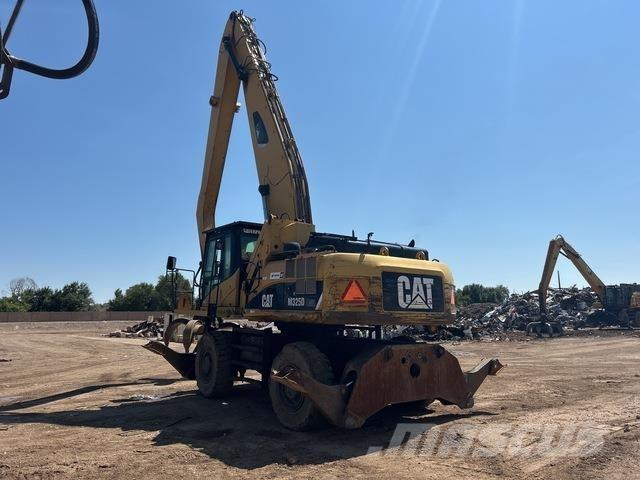 CAT M325D LMH مناولات المخلفات / مناولات صناعية