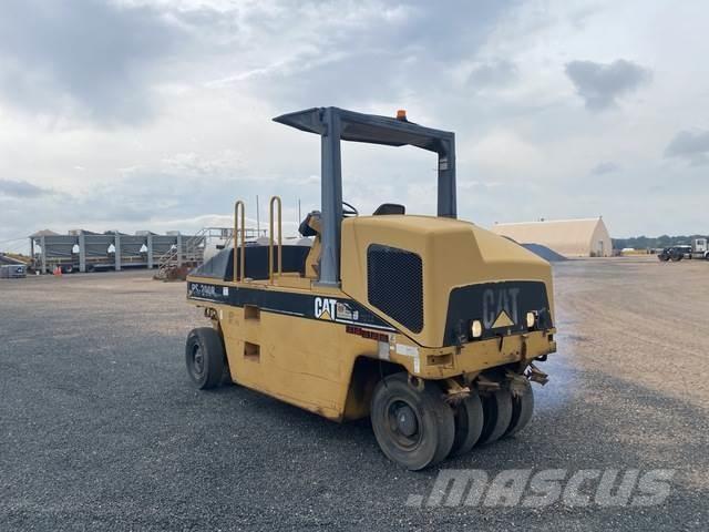 CAT PS-200B مداحل ذات إطارات هوائية