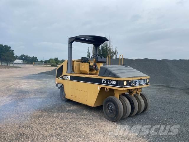 CAT PS-200B مداحل ذات إطارات هوائية