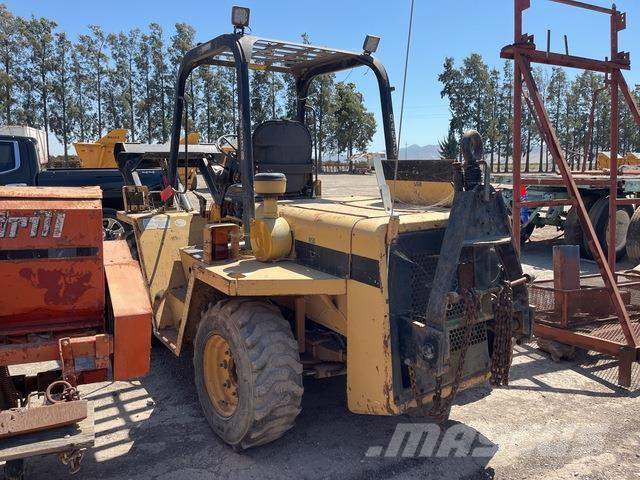 CAT R50 شاحنات الطرق الوعرة