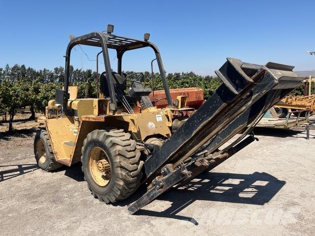 CAT R50 شاحنات الطرق الوعرة