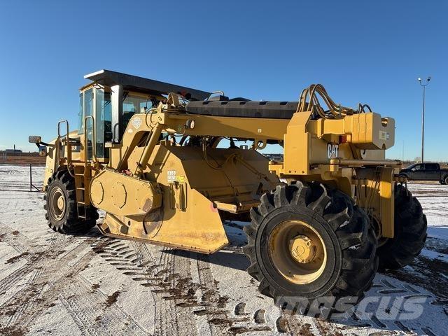 CAT RM-500 ضاغطات التربة