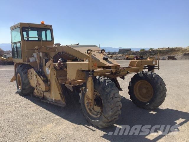 CAT RR250B ضاغطات التربة