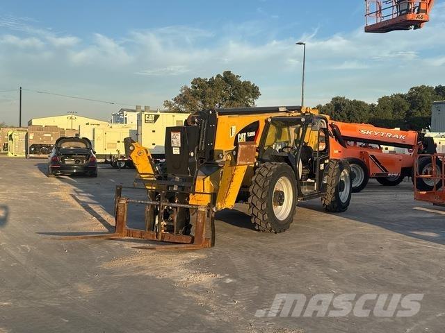 CAT TL1055D مناولات متداخلة