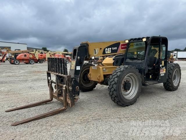 CAT TL642C مناولات متداخلة