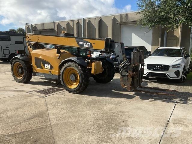 CAT TL642C مناولات متداخلة