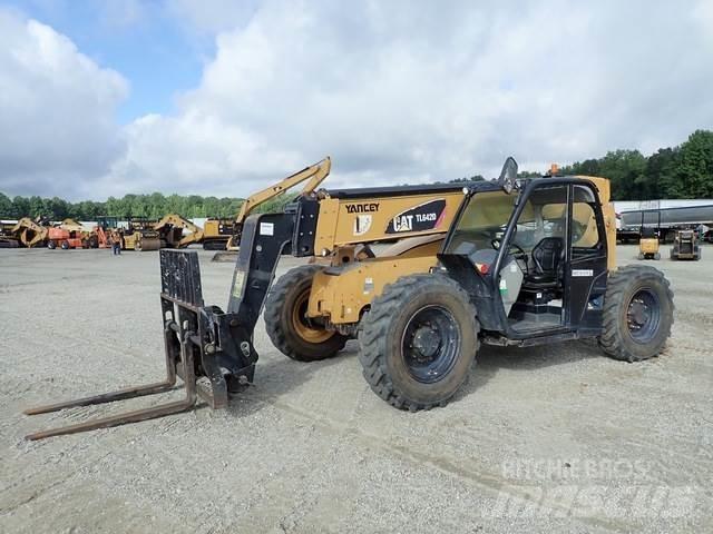 CAT TL642D مناولات متداخلة
