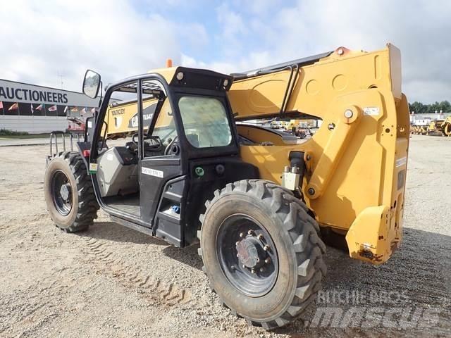 CAT TL642D مناولات متداخلة