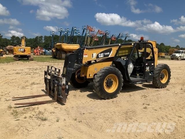 CAT TL642D مناولات متداخلة