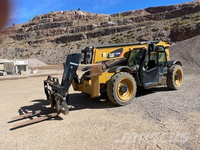 CAT TL943D مناولات متداخلة