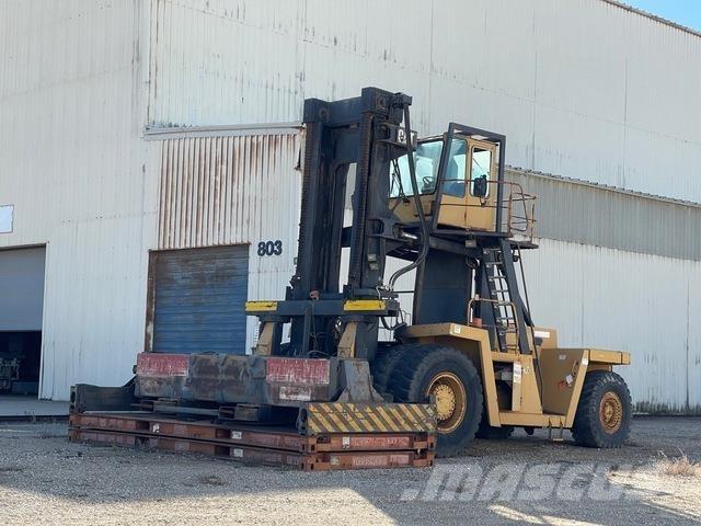 CAT V800 مناولات حاويات