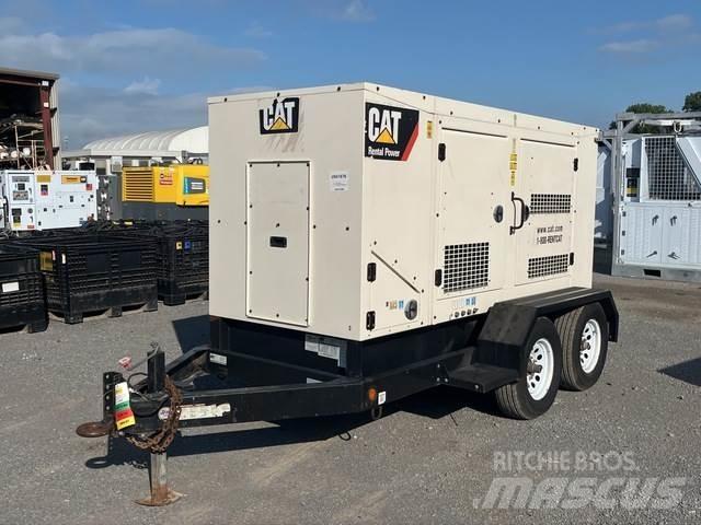 CAT XQ125 مولدات ديزل