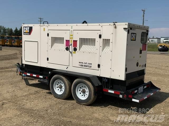 CAT XQ230 مولدات ديزل