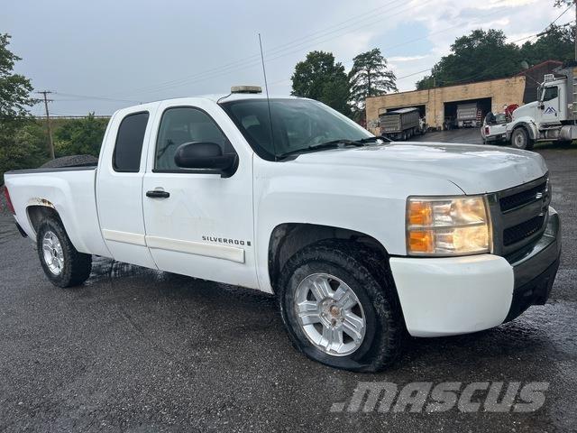 Chevrolet 1500 شاحنات خفيفة/مفصلية الجوانب