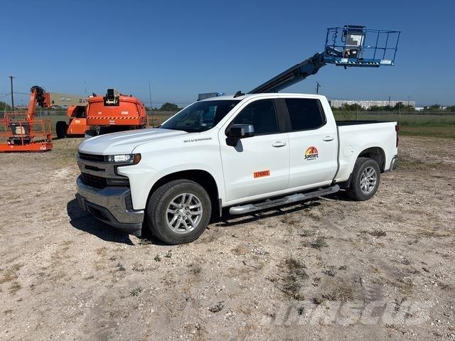 Chevrolet 1500 شاحنات خفيفة/مفصلية الجوانب