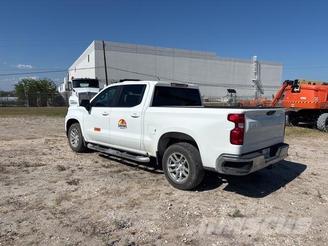 Chevrolet 1500 شاحنات خفيفة/مفصلية الجوانب