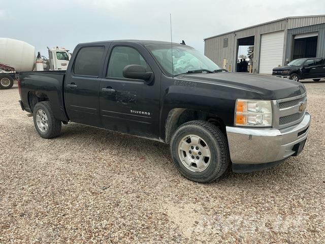 Chevrolet 1500 شاحنات خفيفة/مفصلية الجوانب