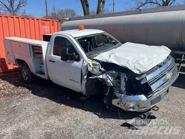 Chevrolet 2500 شاحنات خفيفة/مفصلية الجوانب