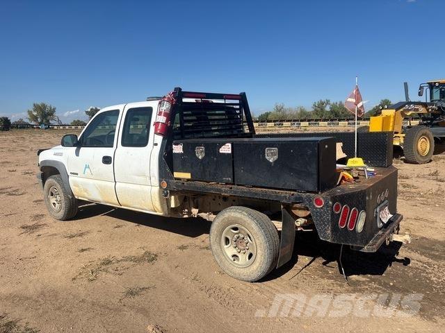 Chevrolet 2500 شاحنات مسطحة/مفصلية الجوانب