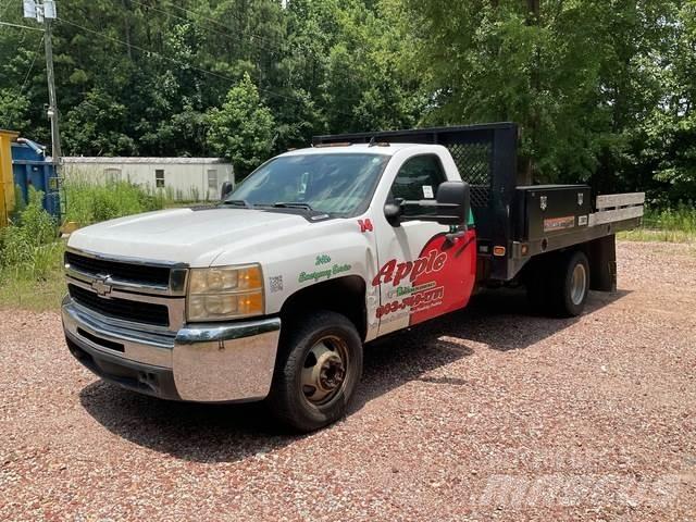Chevrolet 3500 شاحنات مسطحة/مفصلية الجوانب