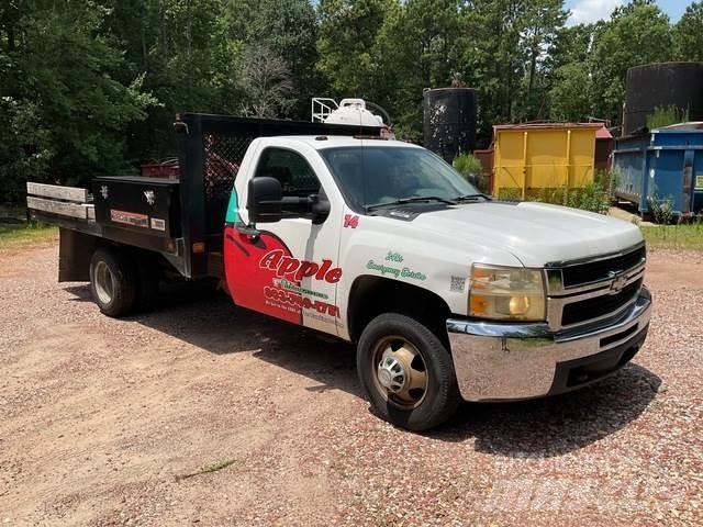 Chevrolet 3500 شاحنات مسطحة/مفصلية الجوانب
