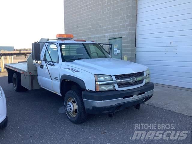 Chevrolet 3500 شاحنات مسطحة/مفصلية الجوانب
