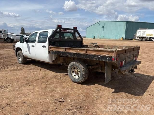 Chevrolet 3500 شاحنات مسطحة/مفصلية الجوانب
