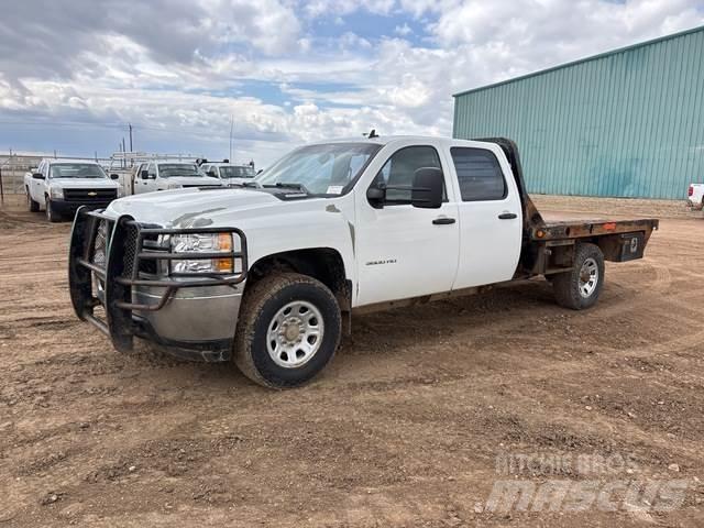 Chevrolet 3500 شاحنات مسطحة/مفصلية الجوانب