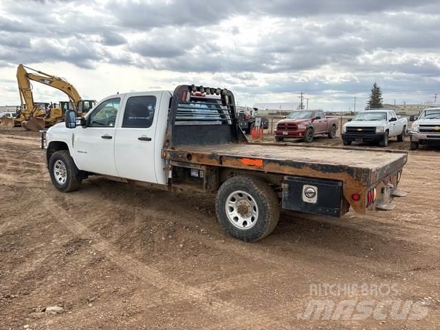 Chevrolet 3500 شاحنات مسطحة/مفصلية الجوانب