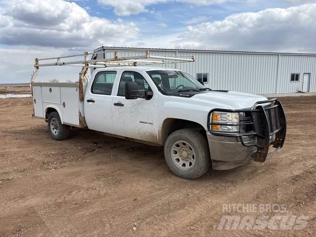 Chevrolet 3500 شاحنات خفيفة/مفصلية الجوانب