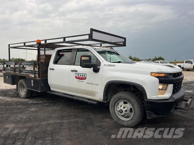 Chevrolet 3500 شاحنات مسطحة/مفصلية الجوانب
