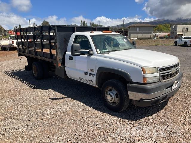 Chevrolet 3500 شاحنات مسطحة/مفصلية الجوانب