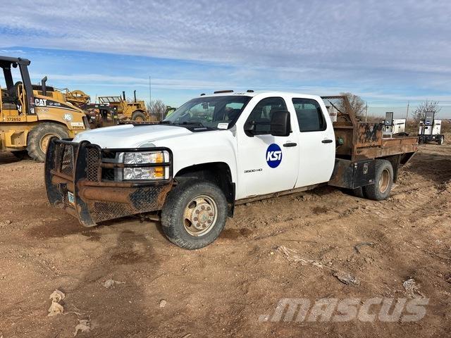 Chevrolet 3500 شاحنات مسطحة/مفصلية الجوانب
