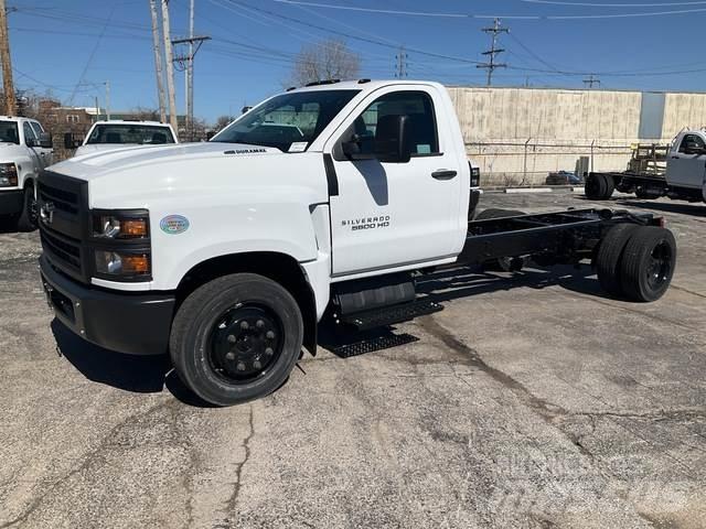 Chevrolet 5500 كابينة والداخلية