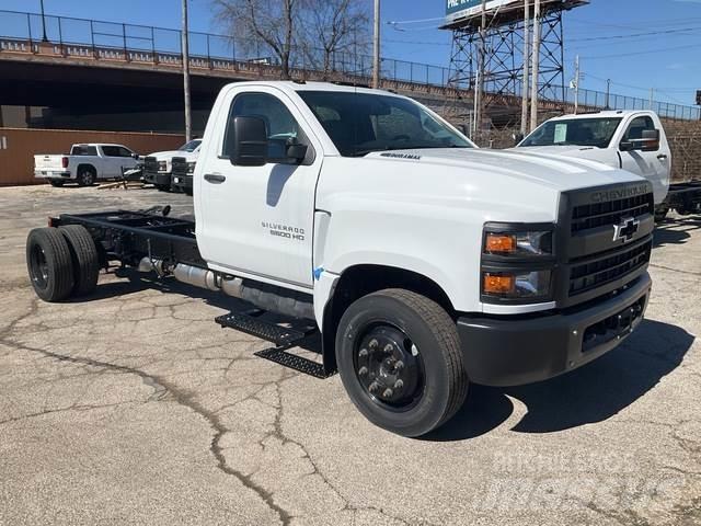 Chevrolet 5500 كابينة والداخلية