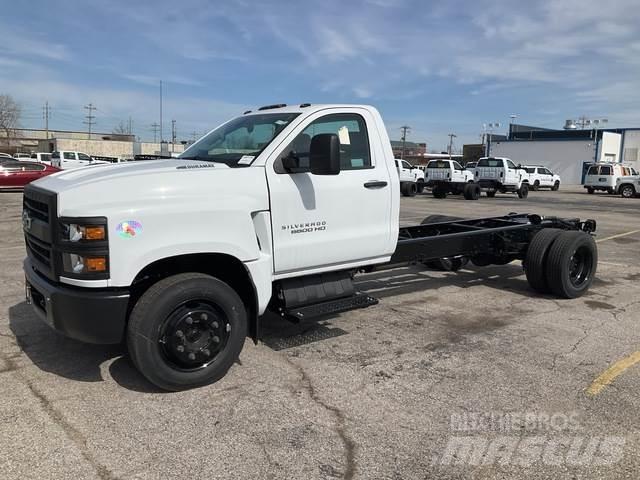 Chevrolet 6500 كابينة والداخلية