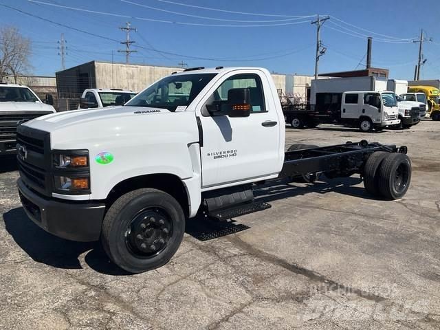 Chevrolet 6500 كابينة والداخلية