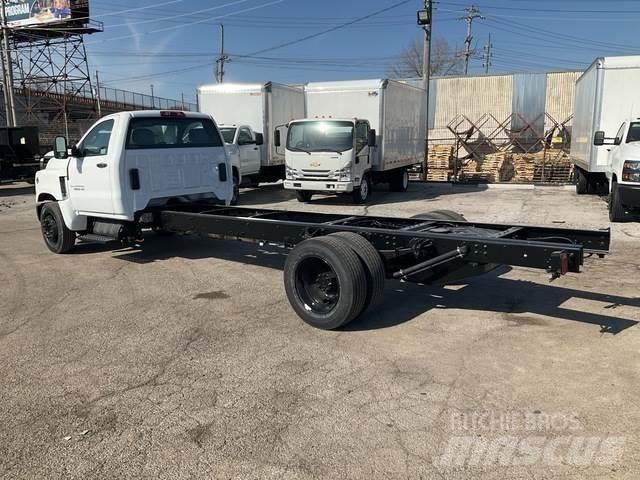 Chevrolet 6500 كابينة والداخلية