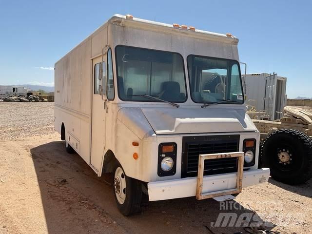 Chevrolet P30 هيكل صندوقي