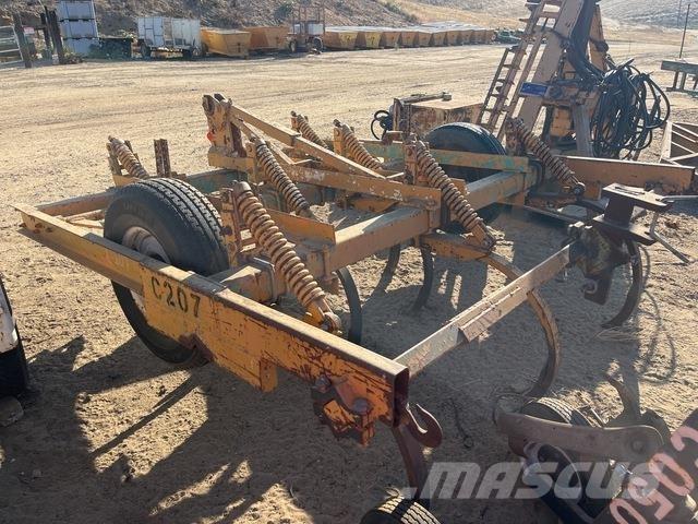  Chisel Plow أخرى