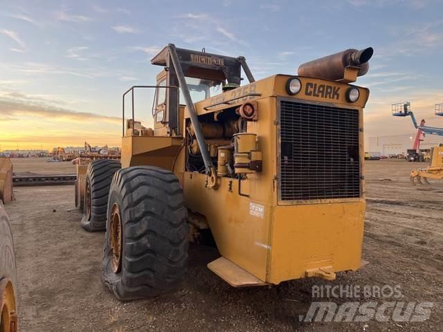 Clark 275B-C لوادر بعجل