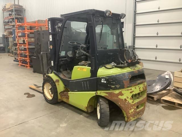 Clark C30L شاحنات ذات رافعات شوكية - أخرى