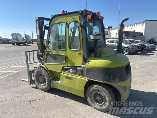 Clark C40D أخرى