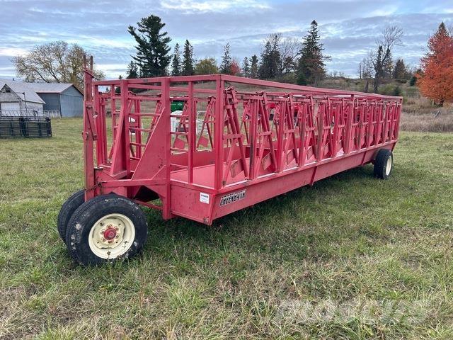  Creekbank عربات الأعلاف