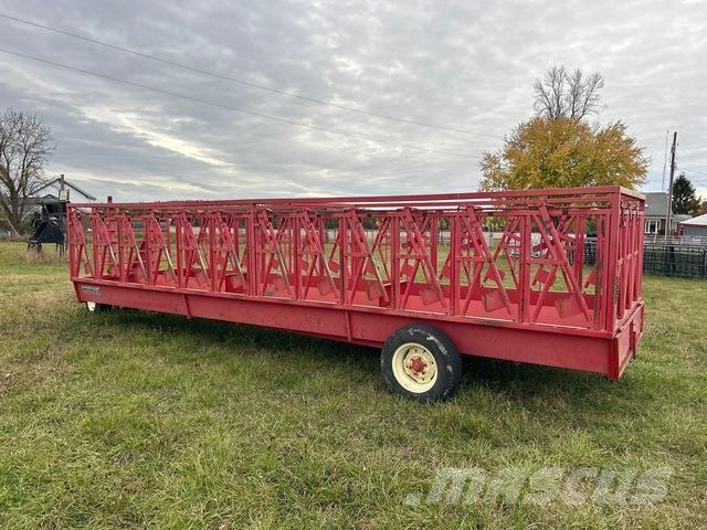  Creekbank عربات الأعلاف