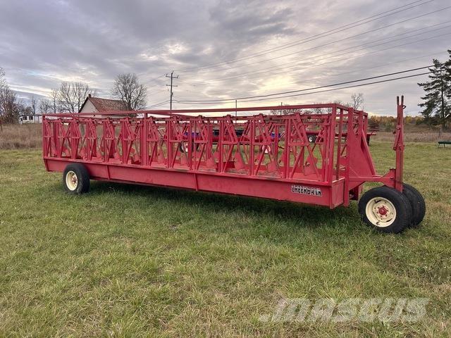  Creekbank عربات الأعلاف