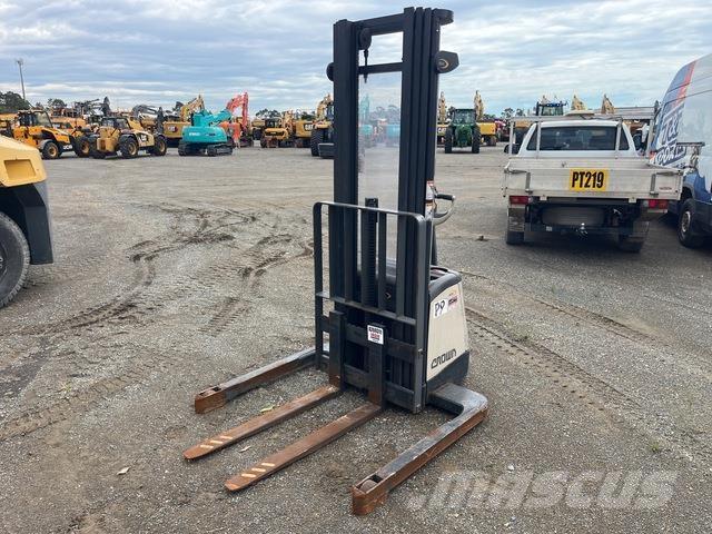 Crown SX3000 معدات البناء - غير ذلك