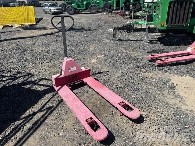 Dayton 24L322 شاحنة يدوية بمنصة نقالة