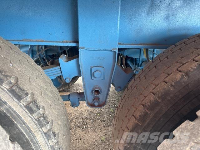  Debora Downs مقطورات قلابة